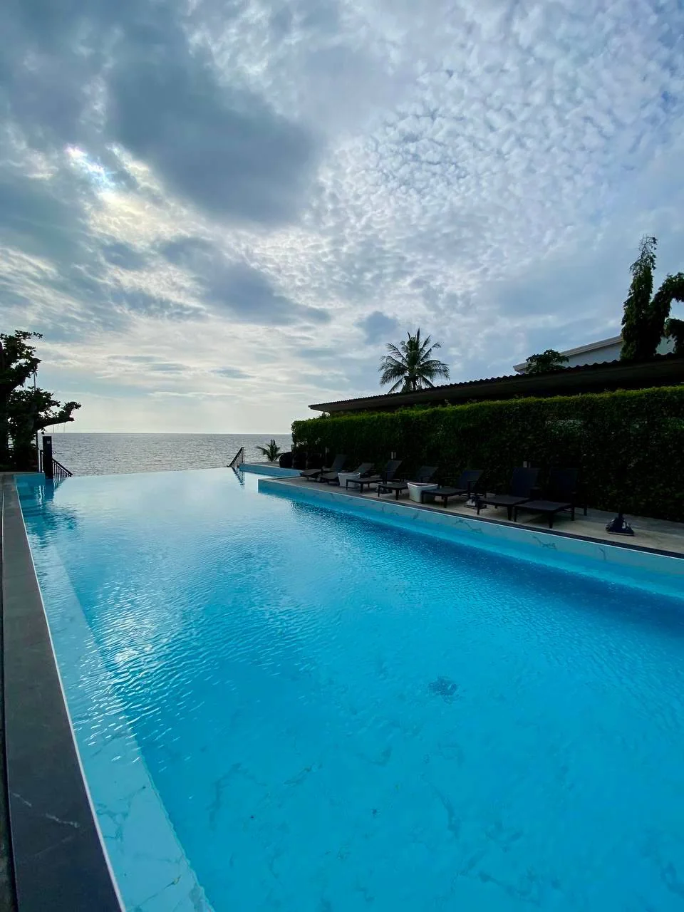 Grounds & pool