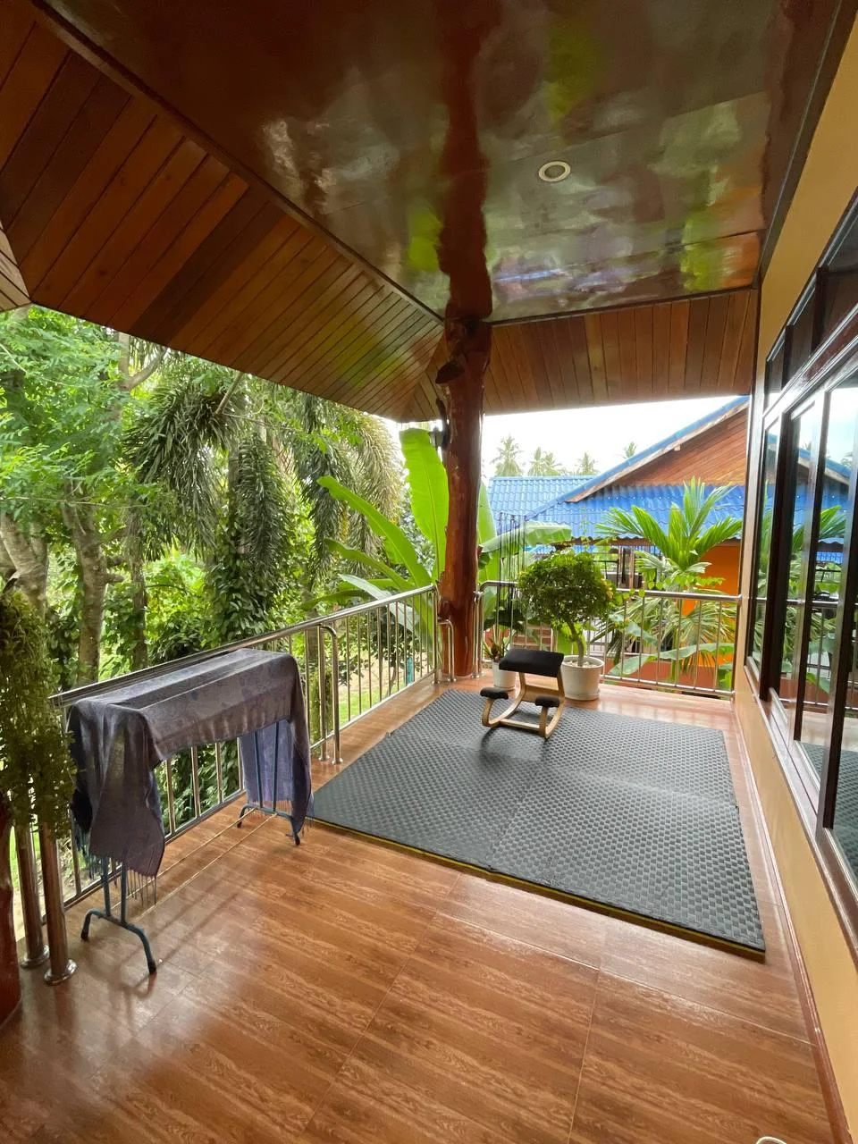 Grounds & pool
