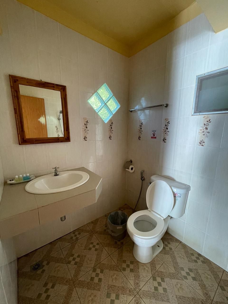 🏡 Apartment with panoramic windows