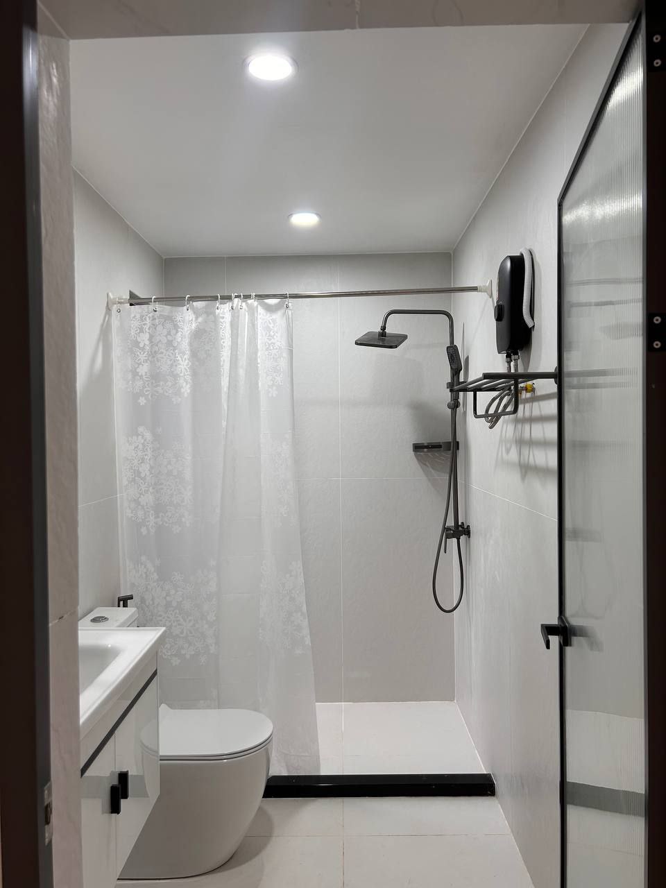 🏡 Bright 1BR Villa with Shared Pool