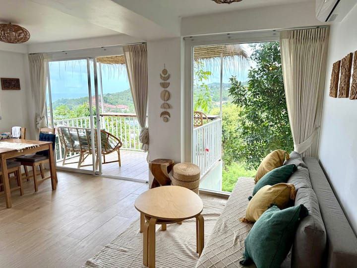 🏡 Bright 1BR jungle house with panoramic views