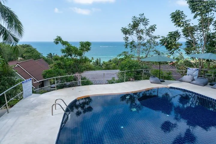 Grounds & pool