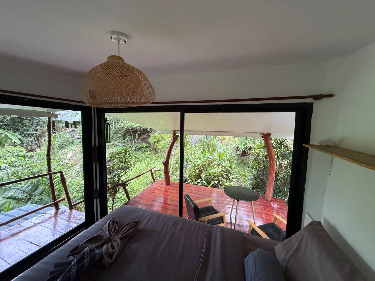 🏡 Cozy 1BR studio with a view