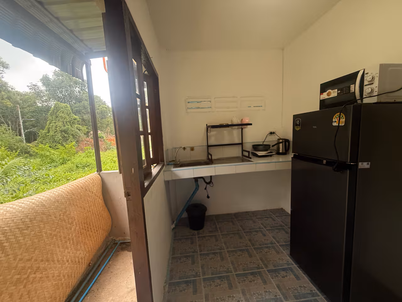 🏡 Comfortable 1BR house with a workspace