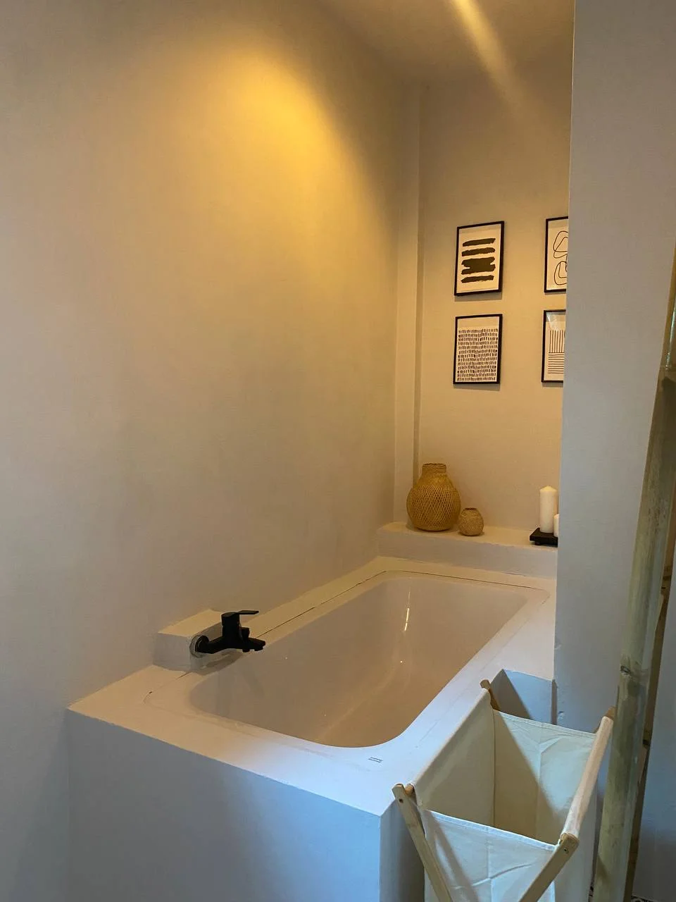 1-Bedroom House with Separate Kitchen