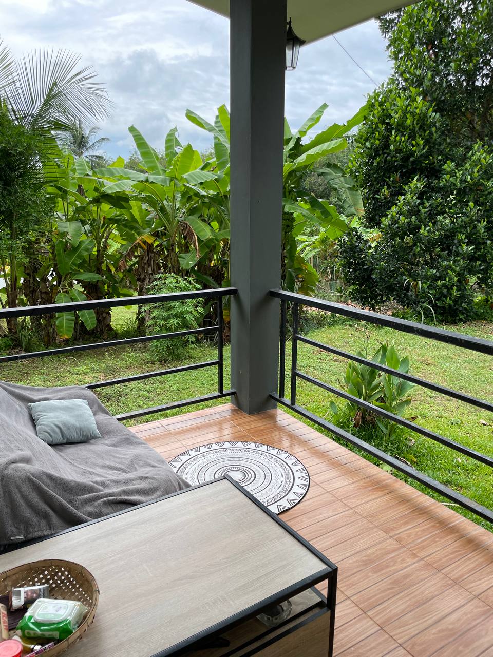 Grounds & pool